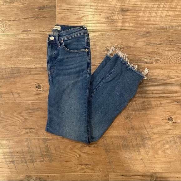 Madewell Women’s Jeans with Ripped Ankle Size 27 - Picture 1 of 7